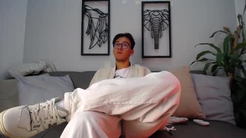 austinreeds online show from November 11, 3:25 pm