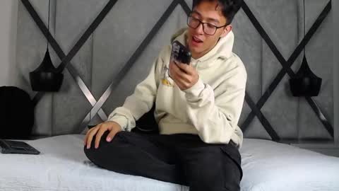 austinreeds online show from October 12, 12:20 pm