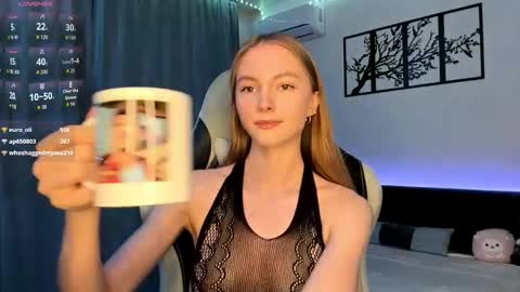 Annie online show from November 20, 4:04 pm