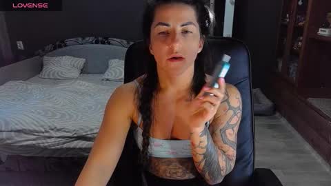 Ava online show from October 4, 12:58 pm