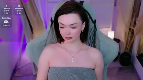 Ava online show from July 24, 2:36 pm