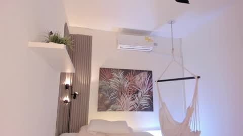 Avalon online show from February 24, 7:39 pm