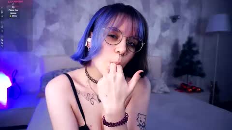 avaobierne online show from January 9, 6:46 pm