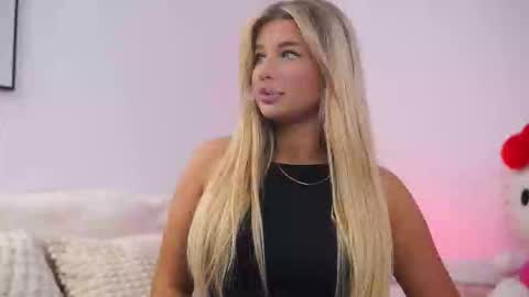 Carina online show from October 17, 10:47 pm