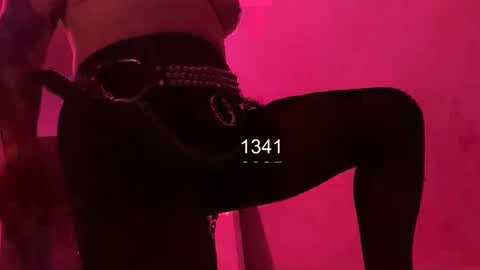 Snapshot of avaskye666 chatting on September 25, 11:28 am Ava  online show from September 25, 11:28 am