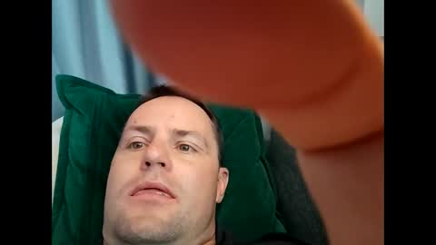 averagejoe2025 online show from April 21, 2:51 am