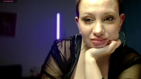 Avery online show from May 22, 4:36 pm