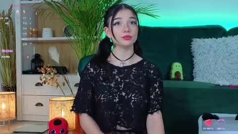 AveryWillow online show from October 16, 3:17 am