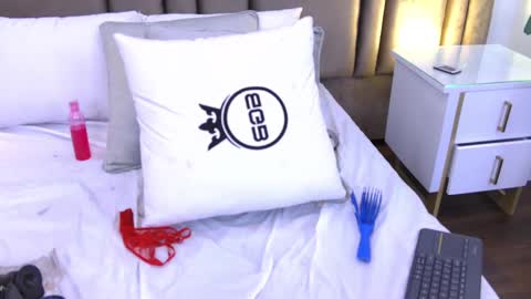 Javier y Lorena online show from October 9, 2:44 pm