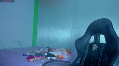 avril_jonson online show from March 29, 9:49 pm