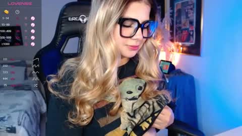 Avrill Morgan online show from February 16, 8:22 pm