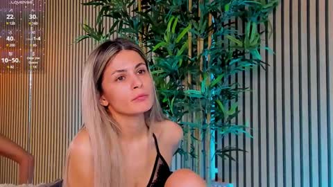 AVRILL CYRUX online show from February 28, 7:48 am