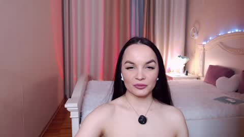 Avrora Inst online show from April 17, 10:01 pm