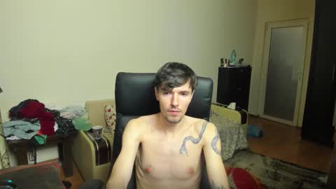 Justin online show from November 9, 8:33 pm