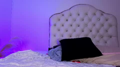 axarasss online show from June 11, 2:53 am