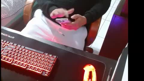 Alex online show from February 1, 8:50 pm