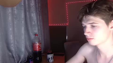 axel_0ne online show from February 13, 5:49 pm