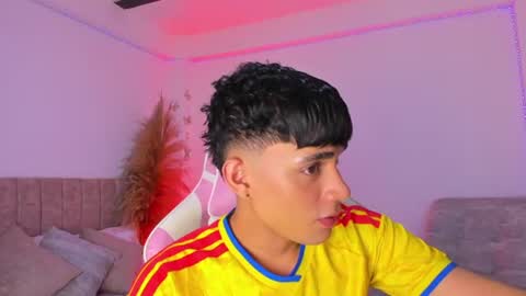 AXEL online show from June 13, 8:58 am