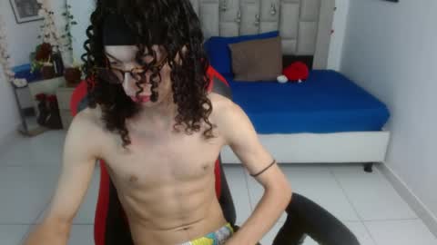 Axel online show from May 16, 1:13 am