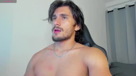 Snapshot of axel_owen chatting on September 26, 12:07 am Axel online show from September 26, 12:07 am