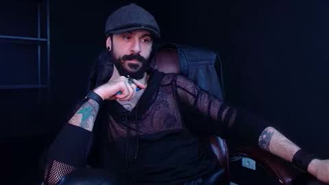 AxelColton online show from December 4, 7:08 am