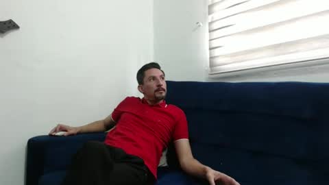 Axel Rose online show from February 15, 7:23 pm