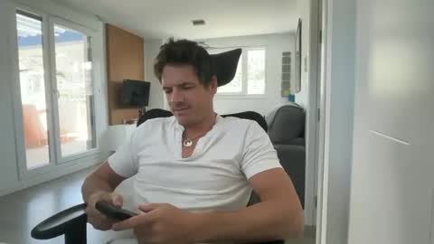 Axel Shore online show from April 27, 10:46 am