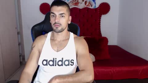 Axel online show from March 4, 11:51 am