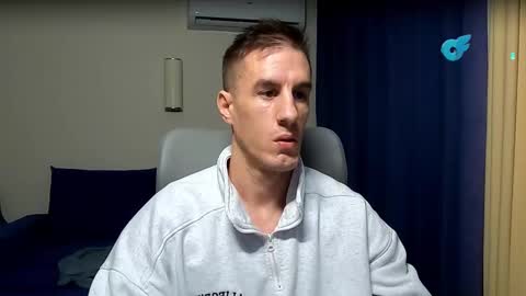 Axl online show from February 14, 1:52 am