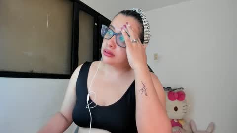 SandyMODELINDEPENDIENT online show from February 19, 4:34 am