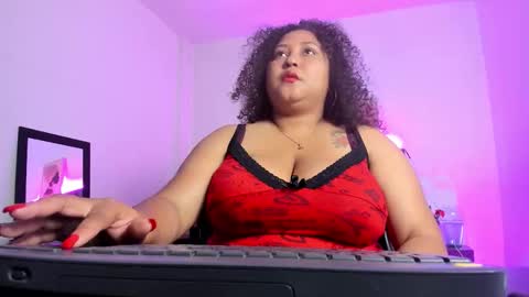 Ayliinn  online show from November 7, 6:27 am