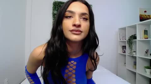 Snapshot of aylin_ross chatting on January 15, 7:05 am Aylin Ross online show from January 15, 7:05 am