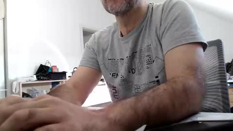 aylinniyerim online show from February 25, 9:13 am