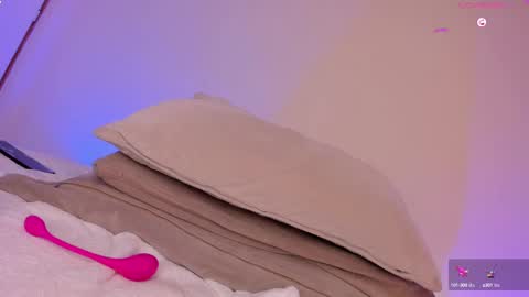 Aylin  online show from February 23, 7:11 am