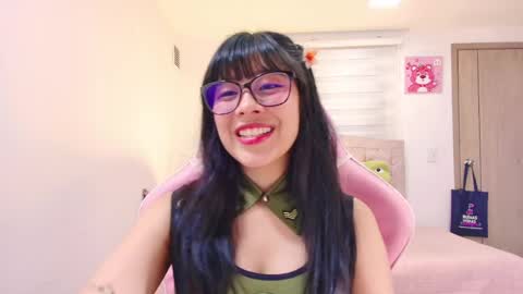   online show from April 4, 12:06 am