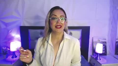 Azahara online show from May 22, 1:40 pm