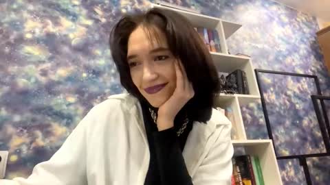 Minro online show from November 15, 12:40 pm