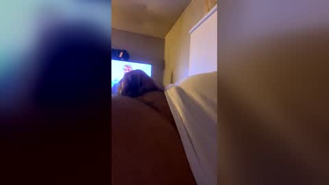 b945061 online show from April 27, 1:58 am