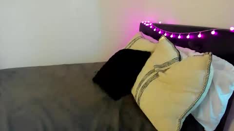 BabieLynn online show from November 6, 2:31 pm