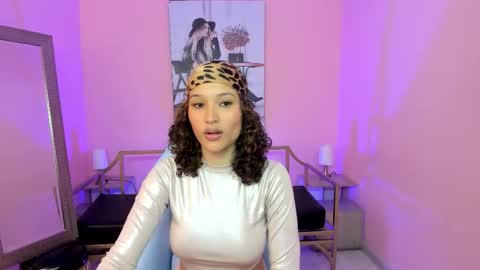 baby_cat_x online show from February 27, 1:09 am