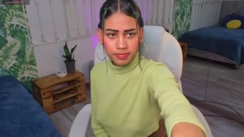 Julieta online show from May 21, 11:28 am