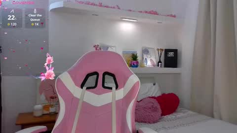 Mily   -  All days start to 1200pm Washigton  online show from February 7, 12:35 am