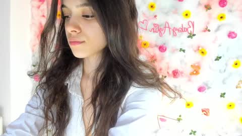 Snapshot of babyaylin chatting on February 6, 5:57 am Aylin  online show from February 6, 5:57 am