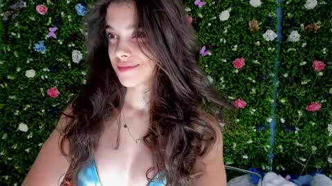 Snapshot of babyaylin chatting on September 16, 5:10 am Aylin  online show from September 16, 5:10 am