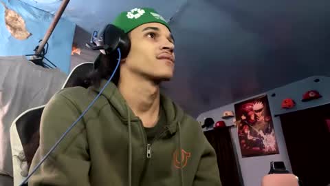 babyD online show from December 5, 7:21 am