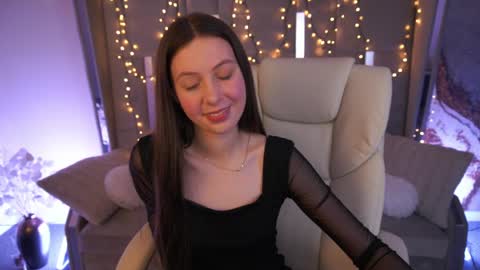 Lady Vi online show from June 1, 1:12 pm