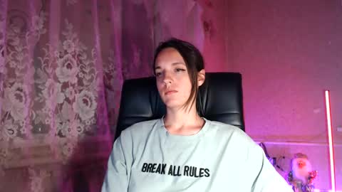 Sonya online show from June 10, 7:13 pm