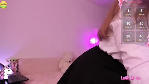 Eva online show from March 31, 3:34 pm