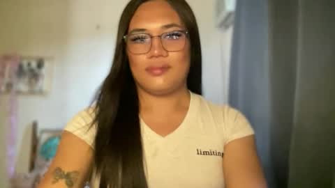 AMARA - FOLLOW ME AND THUMBS UP online show from April 14, 3:54 am