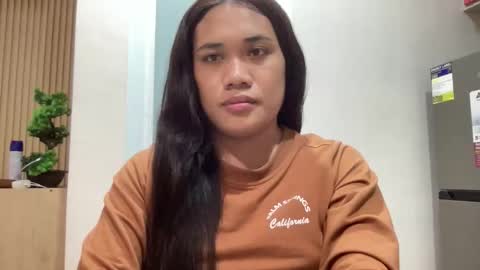 AMARA - FOLLOW ME AND THUMBS UP online show from March 4, 9:06 am